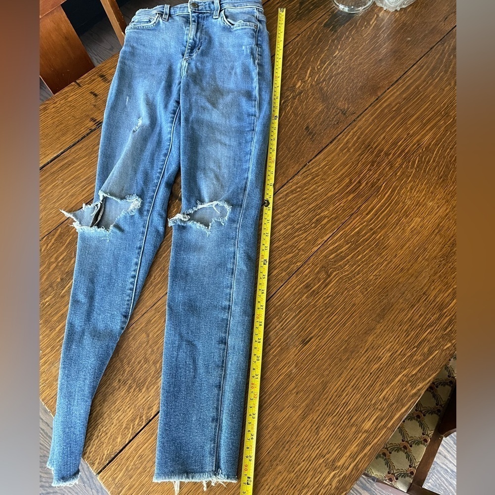 Cute pair of Joes Jeans - Picture 2 of 11